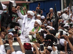 Saling Lempar Pusat-DKI soal Habib Rizieq Wajib Karantina 14 Hari