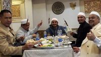 Pulang ke Indonesia, Habib Rizieq Santap Nasi Mandi dan Jus Kurma