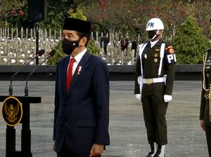 Peringati Hari Pahlawan, Jokowi Pimpin Ziarah Nasional di TMP Kalibata Peringati Hari Pahlawan, Jokowi Pimpin Ziarah Nasional di TMP Kalibata