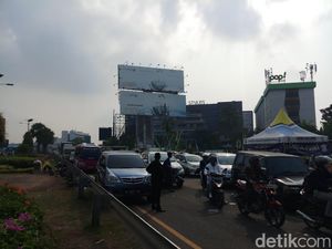 Begini Suasana di Gerbang Bandara Soetta, Titik Kendaraan Diputar Balik
