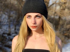 Pesona Model Cantik yang Diblokir dari Tinder karena Dianggap Akun Palsu Pesona Model Cantik yang Diblokir dari Tinder karena Dianggap Akun Palsu