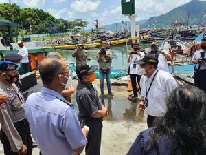 Pemprov Jatim Jemput Bola Dekatkan Layanan Perizinan Hingga Kampung Nelayan