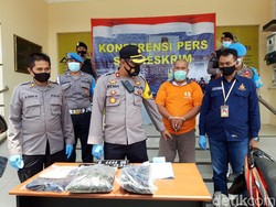 Pura-pura Jadi Satgas Corona, Pria Ini Gasak Emas Milik Nenek-nenek