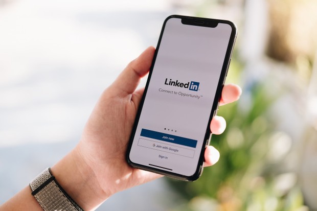Cara Agar Lebih AKtif di LinkedIn dengan Posting Status Bermanfaat/Freepik.com