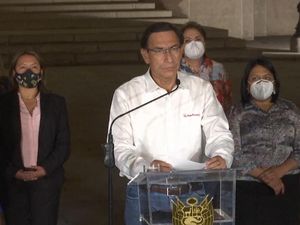 Presiden Peru Vizcarra Dimakzulkan Tanpa Perlawanan