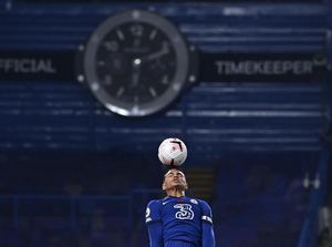 Main di Premier League Bikin Thiago Silva Sampai Sakit Kepala