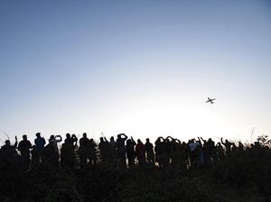 Tutup Usai 60 Tahun, Ini Momen Penerbangan Terakhir di Bandara Tegel Berlin