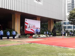 Wagub DKI Pimpin Upacara Hari Pahlawan di Balai Kota, Ini Pesannya