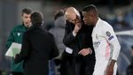 Enam Dosa Zinedine Zidane