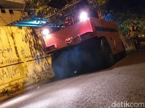 2 Ruas Jalan di Bandung Dibalut Aspal Ramah Lingkungan