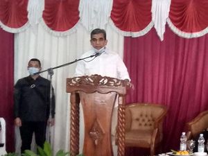 Sekjen Gerindra Sambut Kedatangan Habib Rizieq: Sebuah Rekonsiliasi