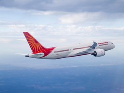 Kontroversi Maskapai India, Haram Rambut Awak Kabin Beruban