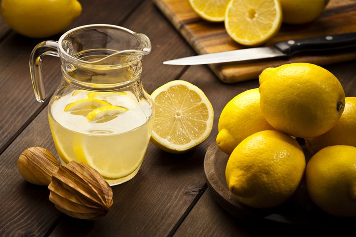 Apa Benar Minum Air Lemon Bisa Turunkan Berat Badan?