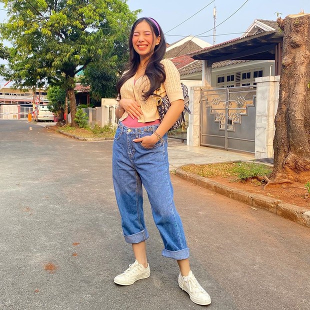 Gaya ootd Abel Cantika saat hamil.