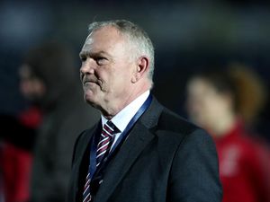 Ketua FA Inggris Mundur Usai Singgung Pemain Kulit Hitam dan Putri