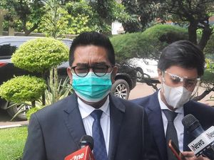 Habib Rizieq Sudah di Jakarta, Henry Yoso: Tak Ada Alasan Laporan Tak Dilanjut