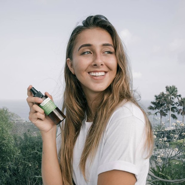 instagram.com/sensatiabotanicals/ Toner wajah lokal untuk atasi bruntus ada kulit