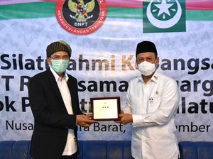 Bertemu TGB, Kepala BNPT Ajak Santri Ponpes NW Jaga NKRI-Lawan Radikalisme