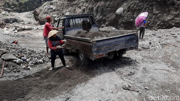 Masih Ada Aktivitas Tambang Pasir Lho di Sleman