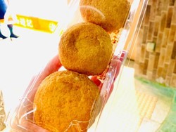 Baru! Melon Pan di Jepang Kini Hadir dengan Isian Daging