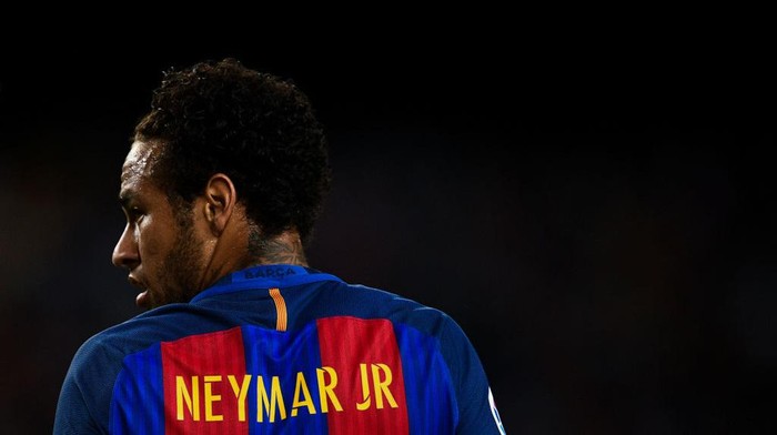 BARCELONA, SPAIN - MAY 21:  (EDITORS NOTE: This image has been converted to black and white) Neymar Jr. of FC Barcelona looks on during the La Liga match between Barcelona and Eibar at Camp Nou on 21 May, 2017 in Barcelona, Spain.  (Photo by David Ramos/Getty Images)