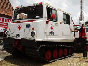 Hagglunds PMI Dikerahkan ke Lereng Merapi
