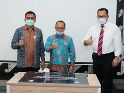 Dirut Pupuk Kaltim Rahmad Pribadi Resmikan Gedung Smart Cyber IPB