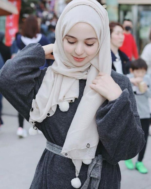 putar ke atas kepala