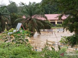 Sungai Meluap, Ratusan Rumah di Kuansing Riau Terendam Banjir