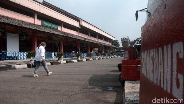 Revitalisasi Terminal Kampung Rambutan Tahun Ini Batal