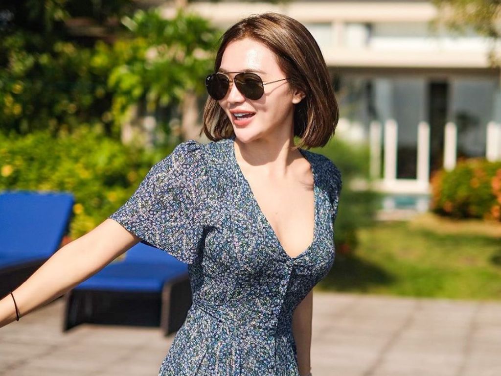 Gaya Wika Salim Seperti Masih Gadis Gaya Wika Salim Seperti Masih Gadis