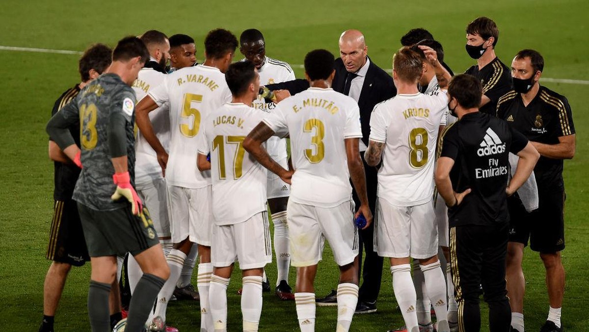 Zinedine Zidane meyakini laga melawan Sevilla bisa jadi kesempatan bagi Real Madrid untuk bangkit (Foto: Getty Images/Denis Doyle)