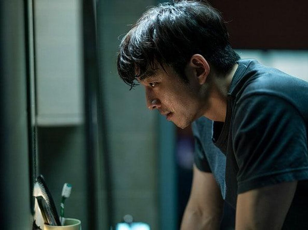 Gong Yoo Bahagia Bebas Mengumpat di Film Seo Bok Gong Yoo Bahagia Bebas Mengumpat di Film Seo Bok