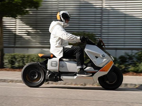 Foto Skuter Listrik Baru BMW Motorrad