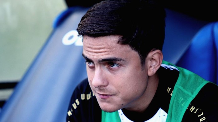 ROME, ITALY - NOVEMBER 08:  Paulo Dybala of Juventus looks on during the Serie A match between SS Lazio and Juventus at Stadio Olimpico on November 8, 2020 in Rome, Italy.  (Photo by Paolo Bruno/Getty Images)