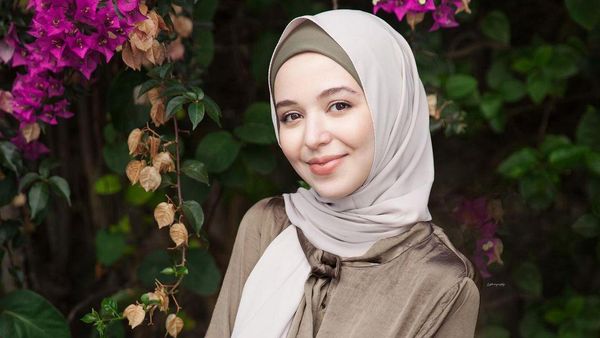 Ihssane Benalluch, Selebgram Maroko yang Parasnya Bikin Gurun Sahara Adem