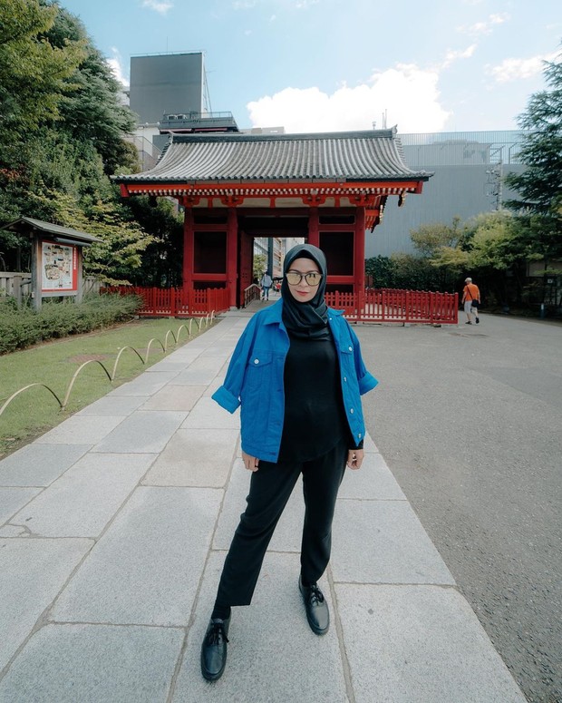 Jaket denim/instagram.com/tantrisyalindri Jaket denim