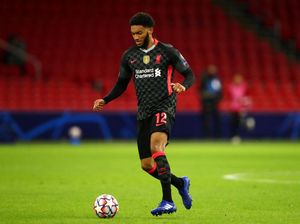 Operasi Lutut Gomez Sukses, Masih Bisa Main Lagi?