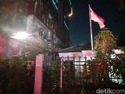 Awalnya Dikira Hotel, Ternyata yang Terbakar Rumah Kosong