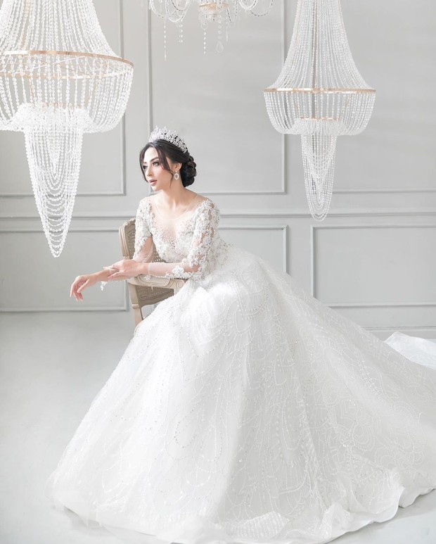 Pesona calon istri Ali Syakieb