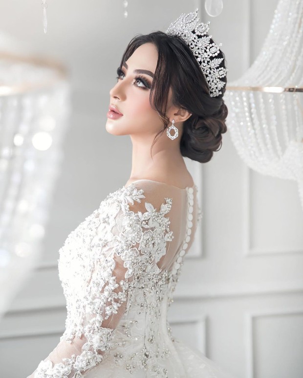 Pesona calon istri Ali Syakieb