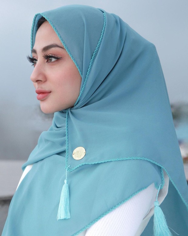 Pesona calon istri Ali Syakieb