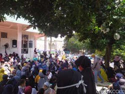 Habib Rizieq Hadiri Acara Maulid, Jemaah Berkerumun