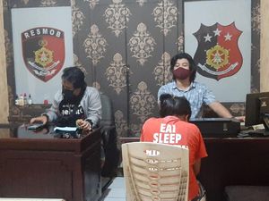 Polisi Tangkap Ibu Pelaku Aborsi-Buang Janin di Tengah Jalanan Bogor Polisi Tangkap Ibu Pelaku Aborsi-Buang Janin di Tengah Jalanan Bogor
