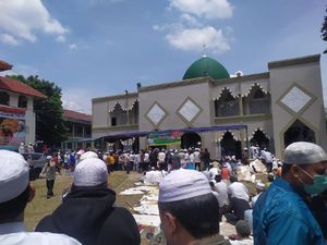 Tiba di Ponpes Al Haromain Jaktim, Habib Rizieq Isi Ceramah soal Maulid Nabi