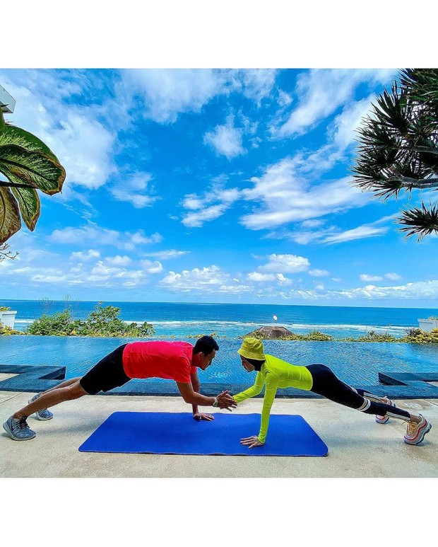 Potret Dokter Reza Gladys/www.instagram.com/rezagladys/ Potret Dokter Reza Gladys berolahraga bersama sang suami.