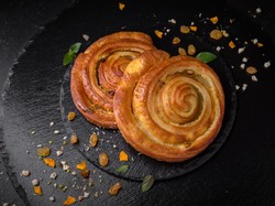 Buat Ngemil, Intip Resep Camilan Puff Pastry Ala Chef Farah Quinn