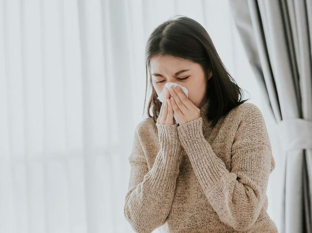 Ini Perbedaan Flu Biasa dan Corona Menurut CDC, Kenali Gejalanya Ini Perbedaan Flu Biasa dan Corona Menurut CDC, Kenali Gejalanya