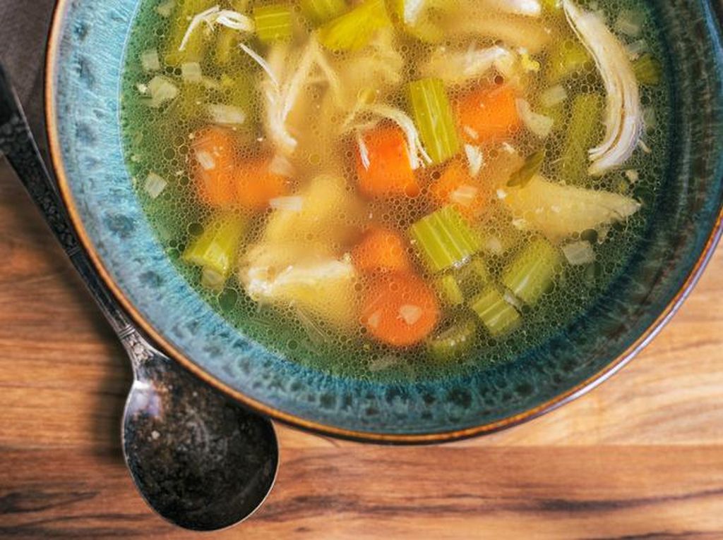 Resep Sup Ayam untuk Flu, Begini Cara Membuatnya