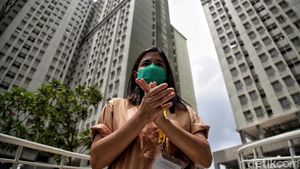 Riuh Tepuk Tangan Garda Terdepan Corona di Hari Kesehatan Nasional